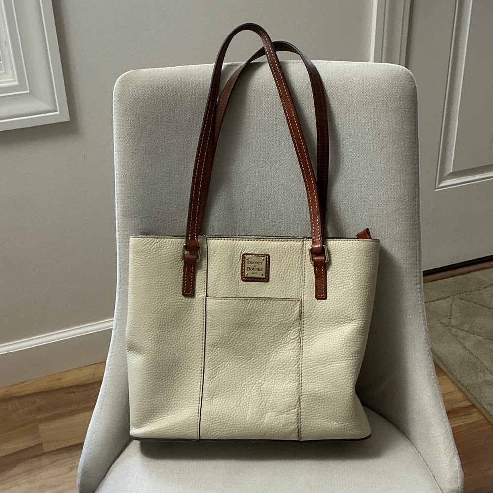 Dooney & Bourke Ivory and Chestnut Tote